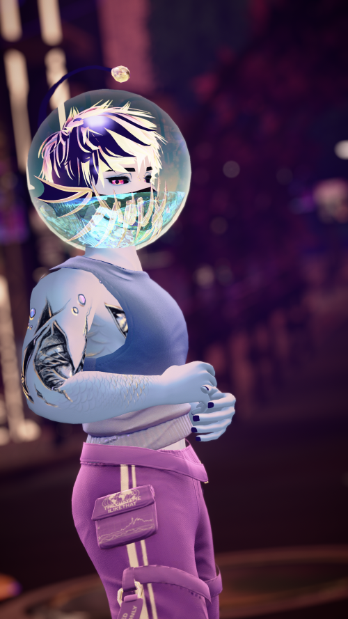VRChat_2025-03-28_21-23-52.110_2160x3840.png