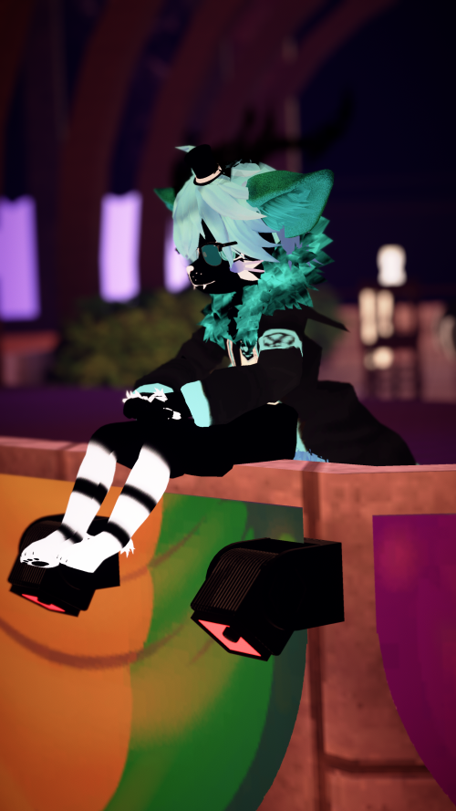 VRChat_2025-03-28_23-19-00.052_2160x3840.png