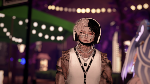 VRChat_2025-03-28_23-43-24.340_3840x2160.png