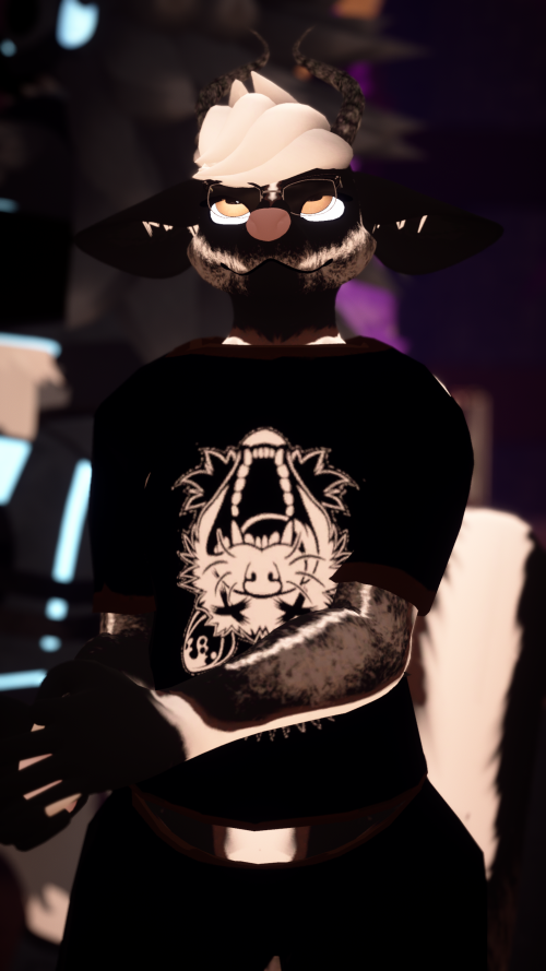 VRChat_2025-03-28_20-19-31.557_3840x2160.png