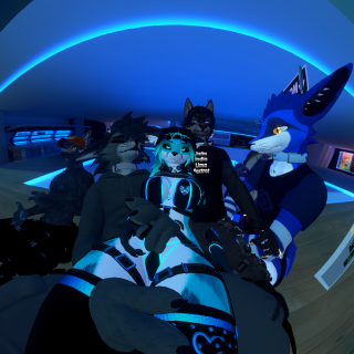 VRChat_2025-03-28_22-36-44.052_3840x2160