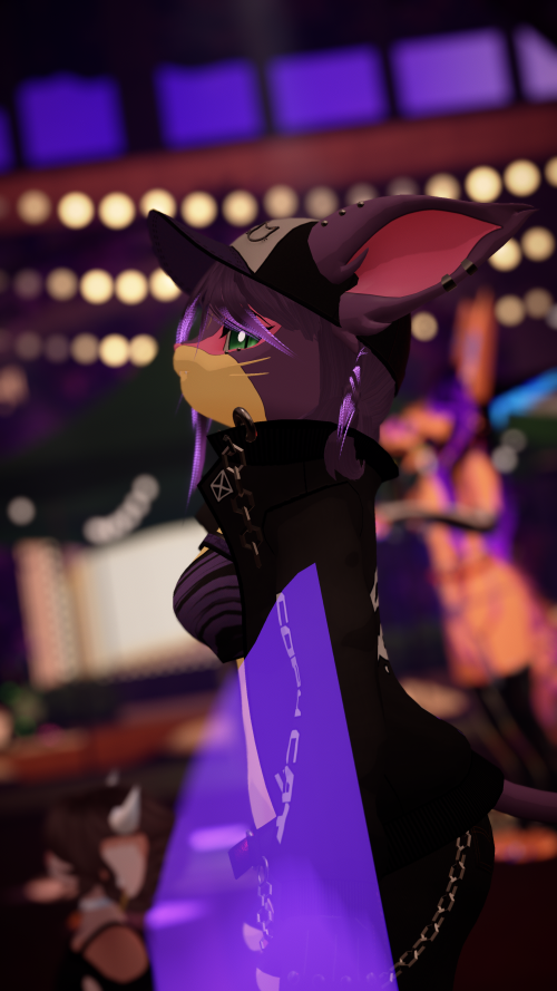 VRChat_2025-03-29_17-09-18.191_2160x3840.png