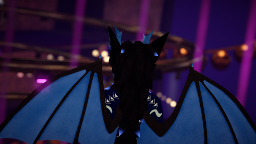 VRChat_2025-03-29_19-32-43.124_3840x2160.png