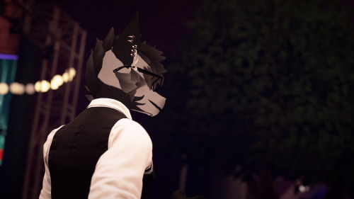 VRChat_2025-03-29_20-33-32.258_3840x2160.png