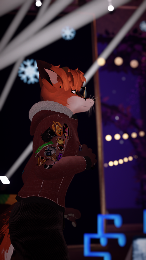 VRChat_2025-03-29_20-56-25.470_2160x3840.png
