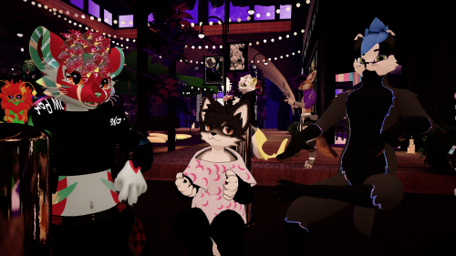 VRChat_2025-03-28_21-36-17.267_3840x2160.png