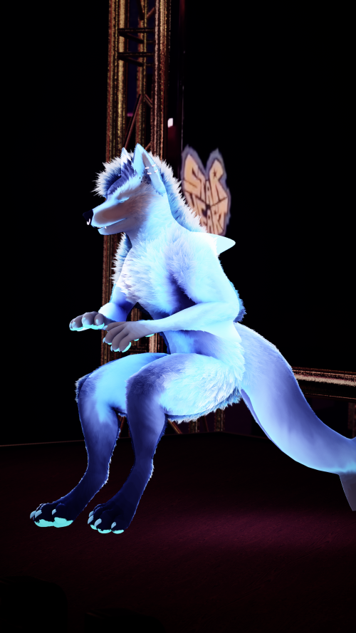 VRChat_2025-03-28_22-34-10.940_2160x3840.png