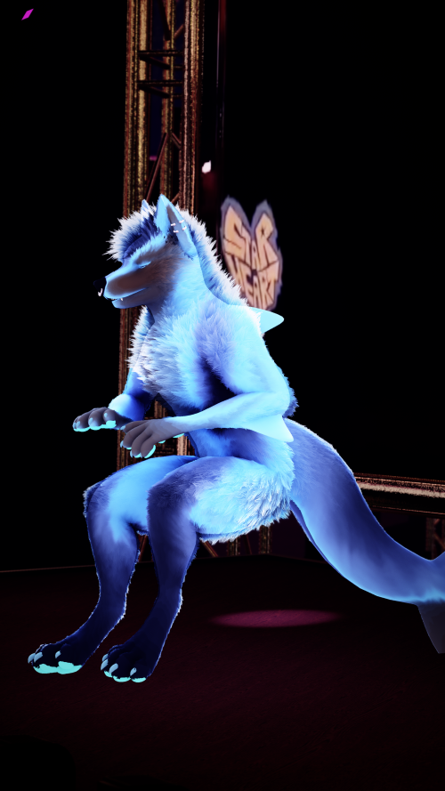 VRChat_2025-03-28_22-34-12.032_2160x3840.png