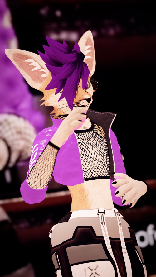 VRChat_2025-03-29_00-21-33.491_2160x3840.png