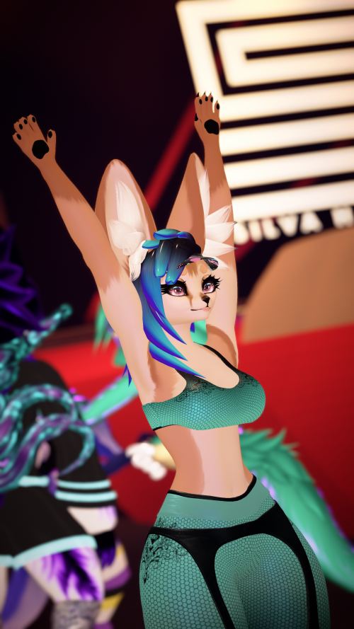 VRChat_2025-03-30_01-42-52.745_2160x3840.png