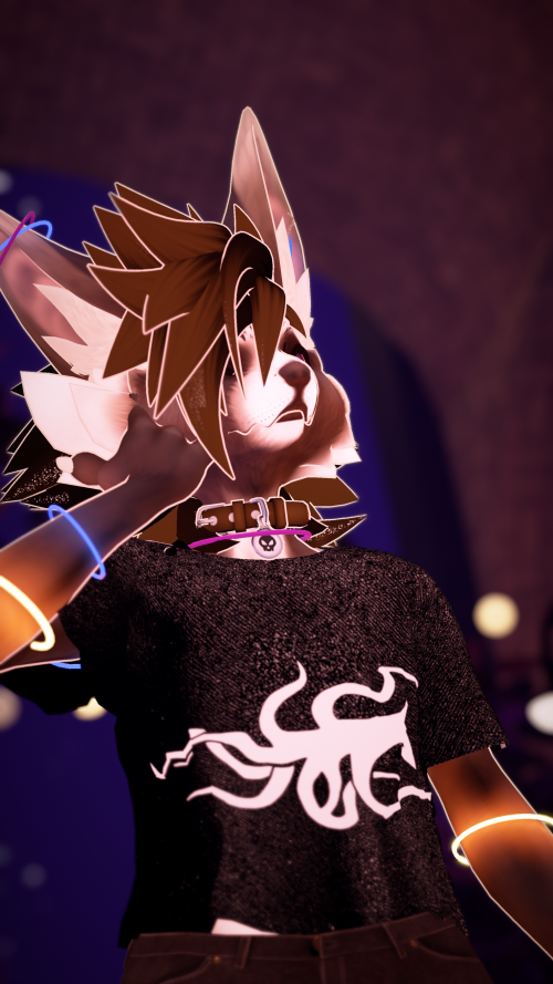 VRChat_2025-03-30_04-30-43.202_2160x3840.png