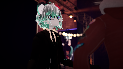 VRChat_2025-03-30_16-06-11.367_3840x2160.png