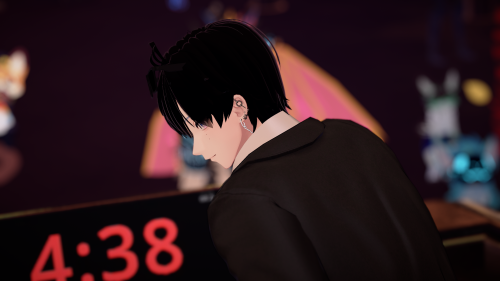 VRChat_2025-03-30_17-25-34.585_3840x2160.png