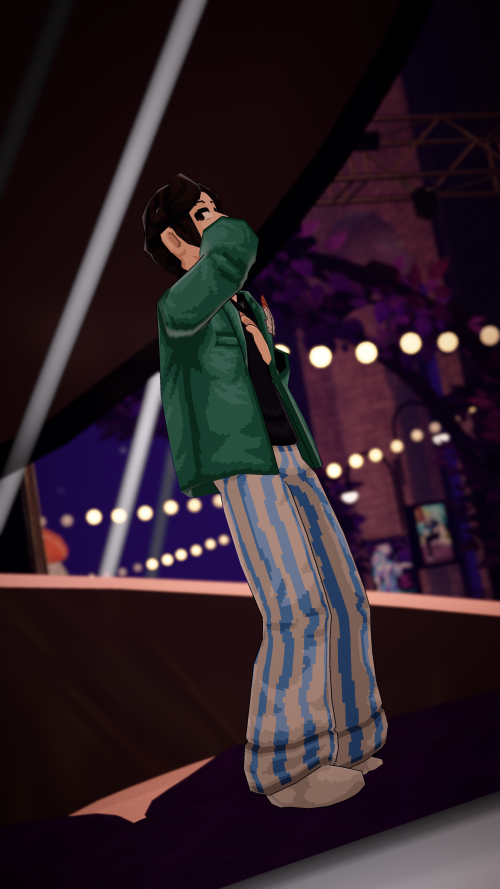 VRChat_2025-03-30_21-36-12.540_2160x3840.png