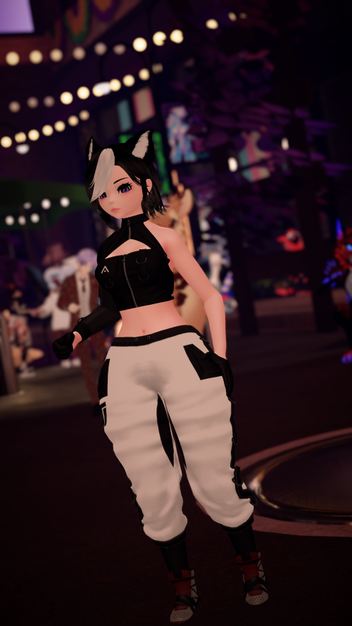 VRChat_2025-03-31_00-05-50.846_2160x3840.png