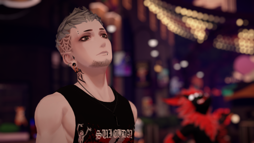 VRChat_2025-03-31_00-12-56.299_3840x2160.png