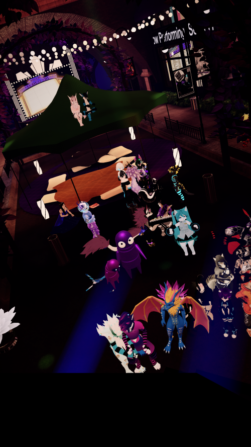 VRChat_2025-03-29_01-46-56.703_2160x3840.png