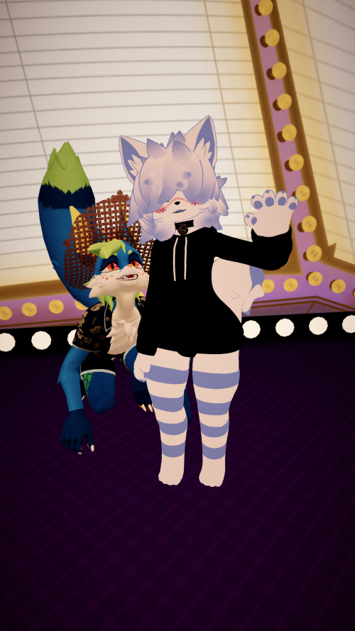 VRChat_2025-03-29_21-58-30.085_2160x3840.png