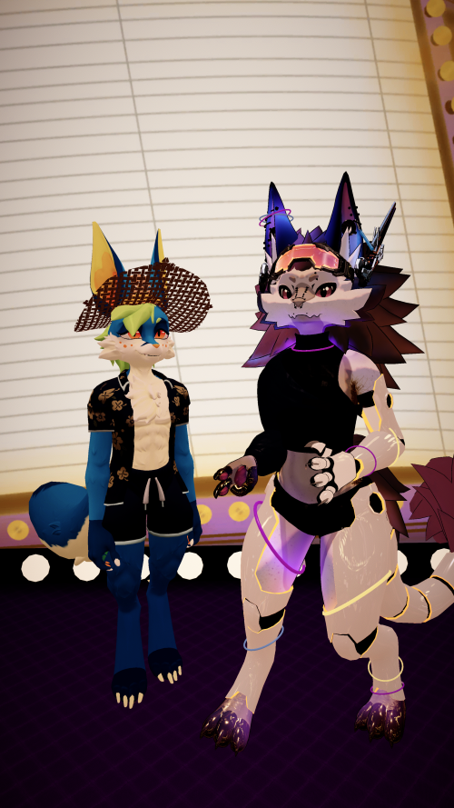 VRChat_2025-03-29_22-00-58.737_2160x3840.png