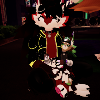 VRChat_2025-03-29_22-50-31.272_2160x3840