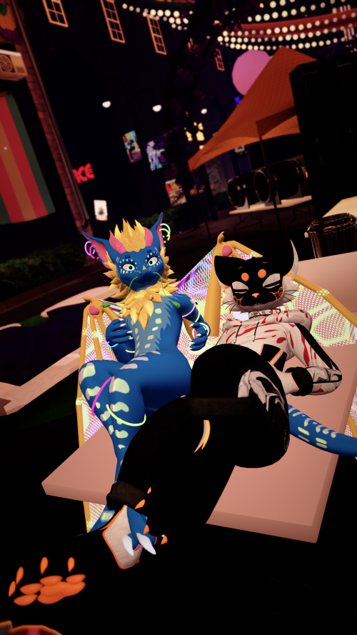 VRChat_2025-03-29_22-50-43.835_2160x3840.png