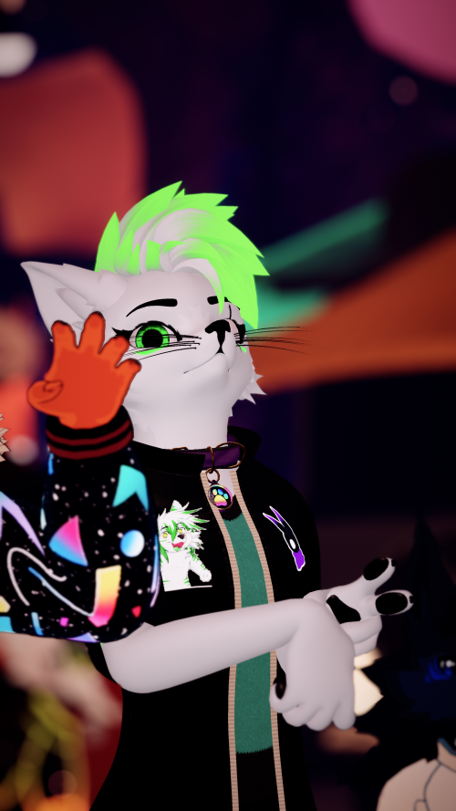 VRChat_2025-03-29_22-56-10.407_2160x3840.png
