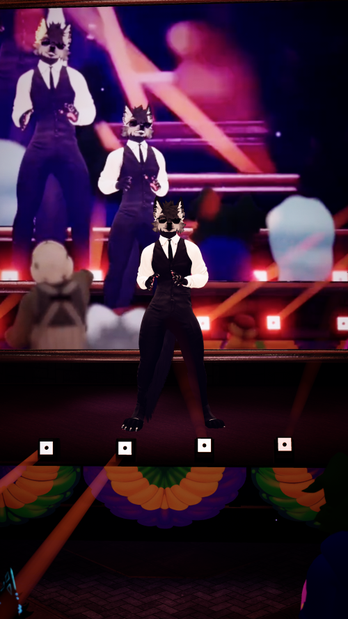 VRChat_2025-03-30_01-42-03.311_2160x3840.png