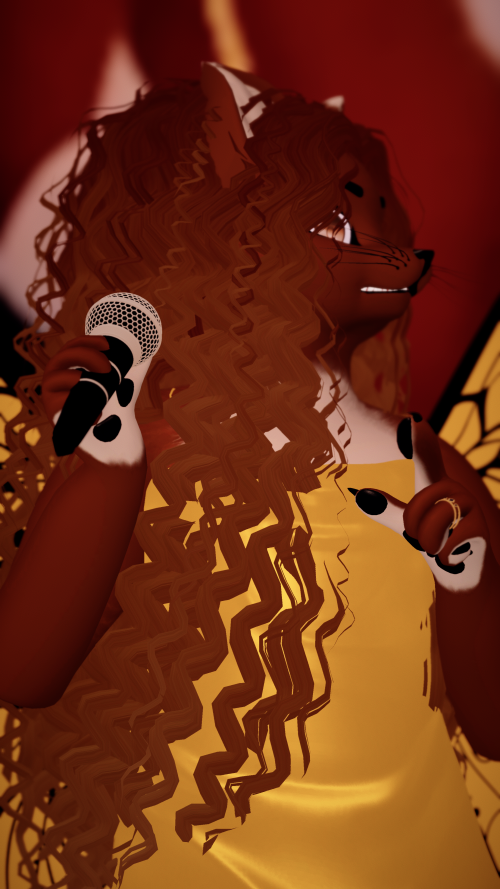 VRChat_2025-03-30_22-55-27.815_2160x3840.png