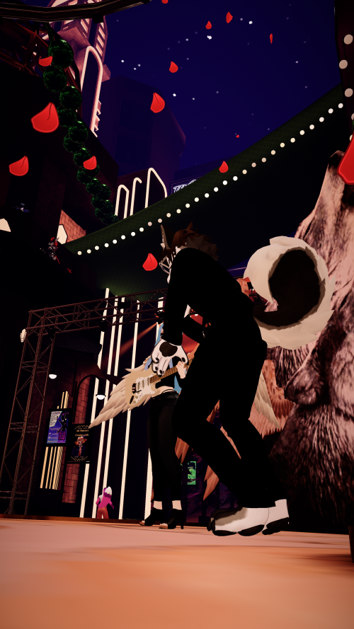 VRChat_2025-03-31_00-24-35.140_2160x3840.png