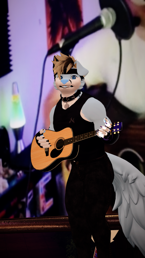 VRChat_2025-03-31_01-32-52.937_2160x3840.png