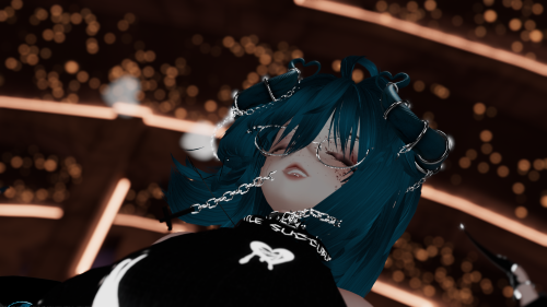 VRChat_2025-04-11_18-16-44.627_3840x2160.png