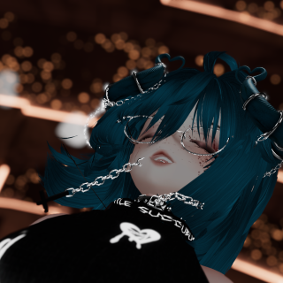 VRChat_2025-04-11_18-16-44.627_3840x2160