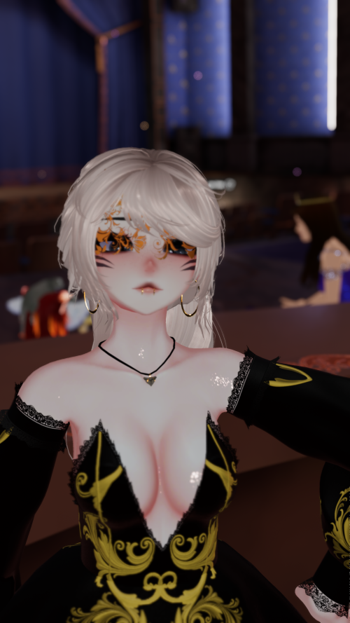 VRChat_2025-04-11_18-35-03.351_3840x2160.png
