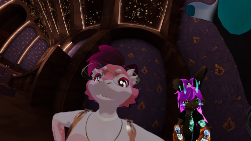 VRChat_2025-04-11_19-37-35.445_3840x2160.png