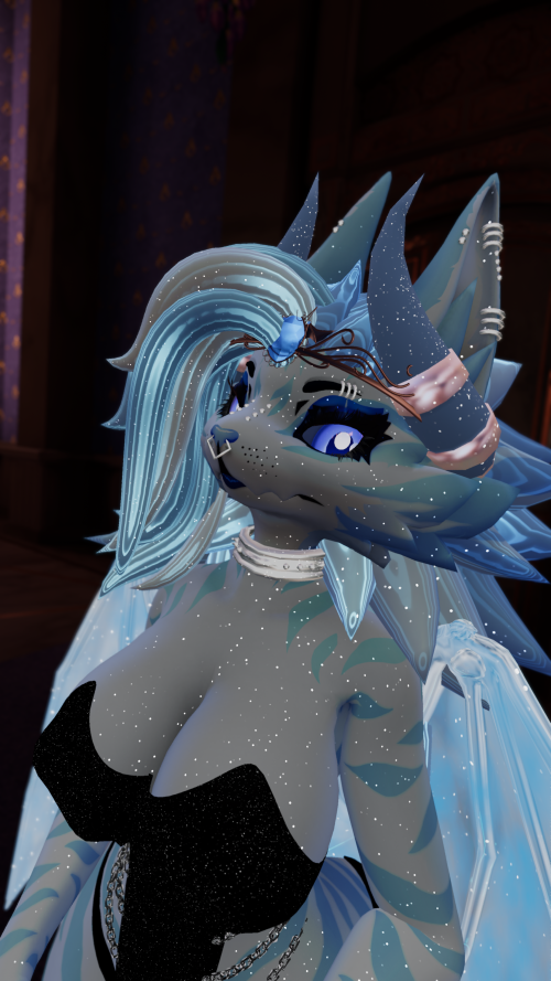 VRChat_2025-04-11_20-37-56.586_3840x2160.png