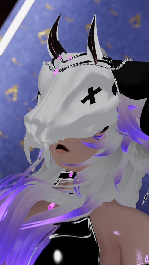 VRChat_2025-04-12_21-04-03.475_3840x2160.png