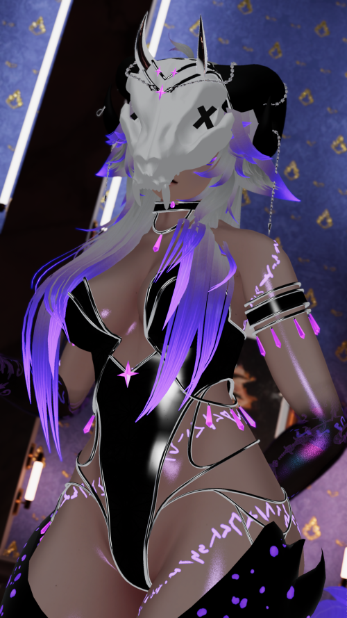 VRChat_2025-04-12_21-04-14.497_3840x2160.png