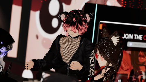 VRChat_2025-04-12_22-14-44.628_3840x2160.png