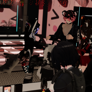 VRChat_2025-04-12_22-14-45.850_3840x2160
