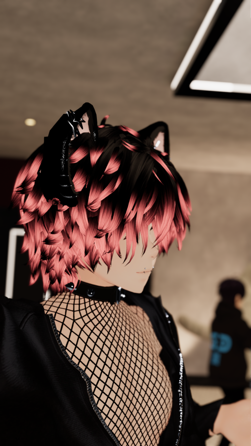 VRChat_2025-04-12_22-15-52.010_3840x2160.png