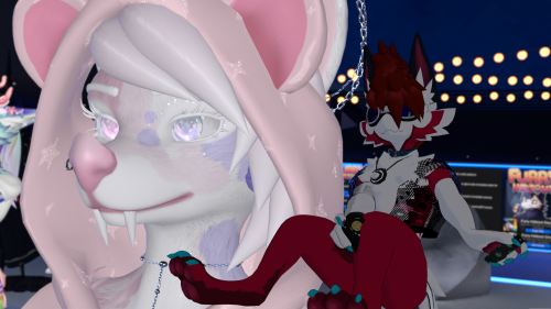 VRChat_2025-05-02_19-02-34.366_3840x2160.png