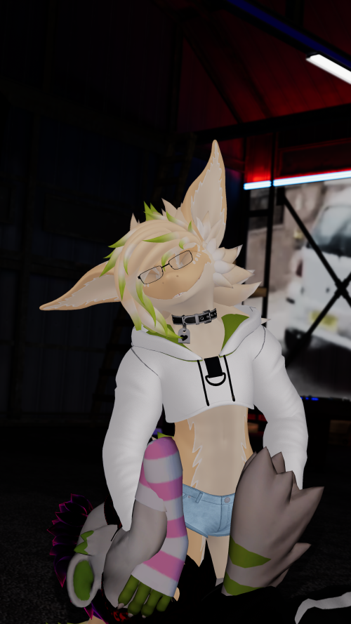 VRChat_2025-05-02_19-39-29.634_3840x2160.png