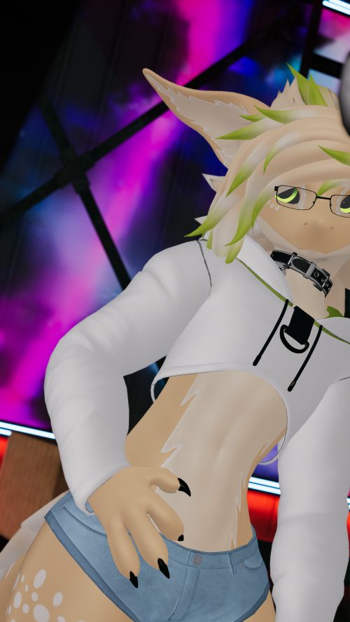 VRChat_2025-05-02_19-43-17.067_3840x2160.png