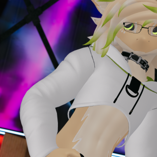 VRChat_2025-05-02_19-43-17.067_3840x2160