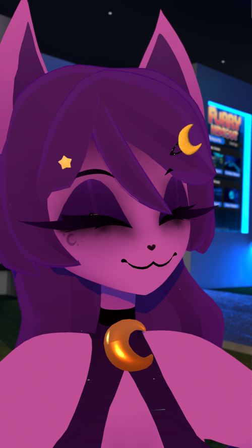 VRChat_2025-05-07_07-00-26.534_3840x2160.png