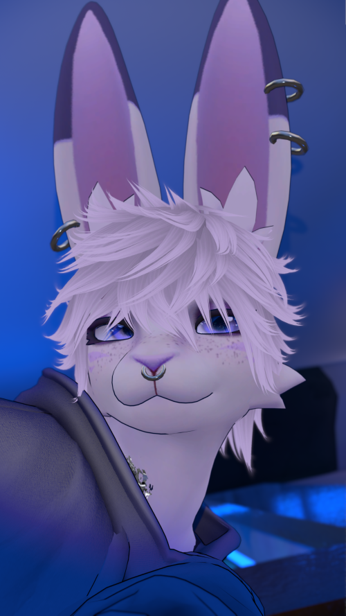 VRChat_2025-05-14_22-20-45.153_3840x2160.png
