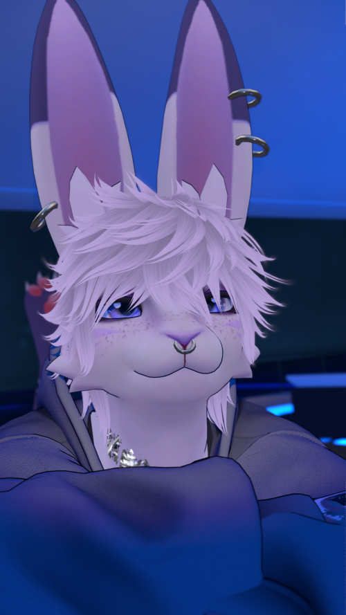 VRChat_2025-05-14_22-21-30.409_3840x2160.png