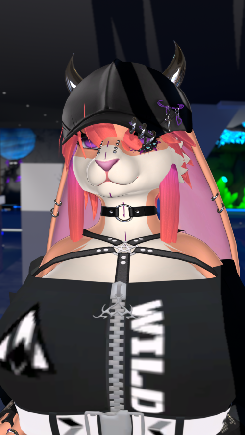 VRChat_2025-05-15_21-27-37.913_3840x2160.png