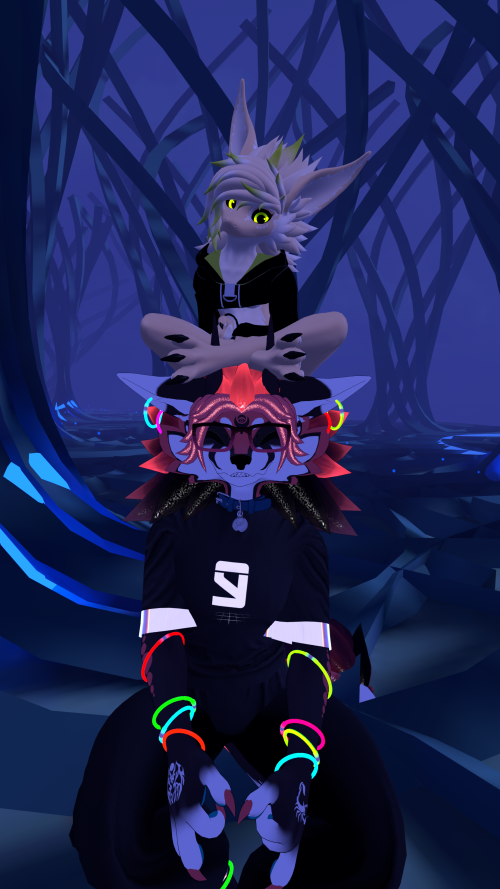 VRChat_2025-05-16_20-52-02.660_3840x2160.png