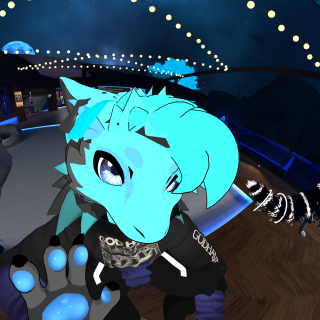 VRChat_2025-05-16_22-09-01.127_3840x2160